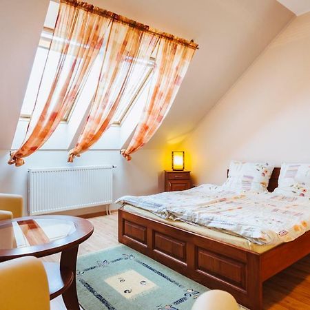Apartamenty U Barbary Елк Екстериор снимка
