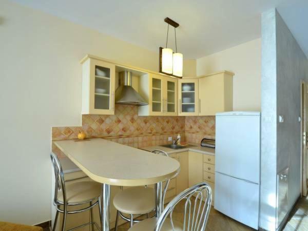 Apartamenty U Barbary Елк Екстериор снимка